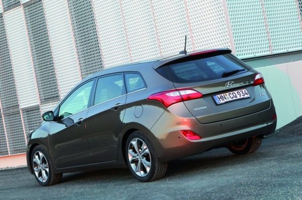 https://wcar.sets.lv/cars/Hyundai/i30 CW/1345624222-hyundai_i30.jpg